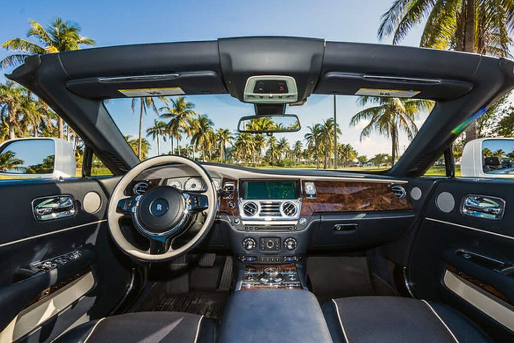 Rolls Royce – Dawn